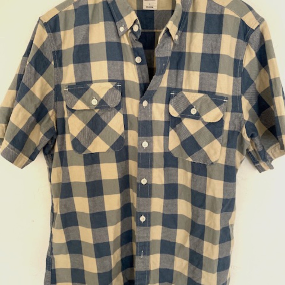 Plaid Button-Up Short Sleeve Shirt